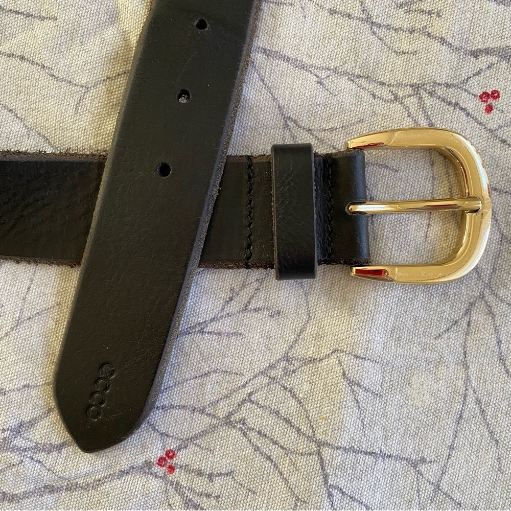 ECCO BELT with polished brass buckle 36-40